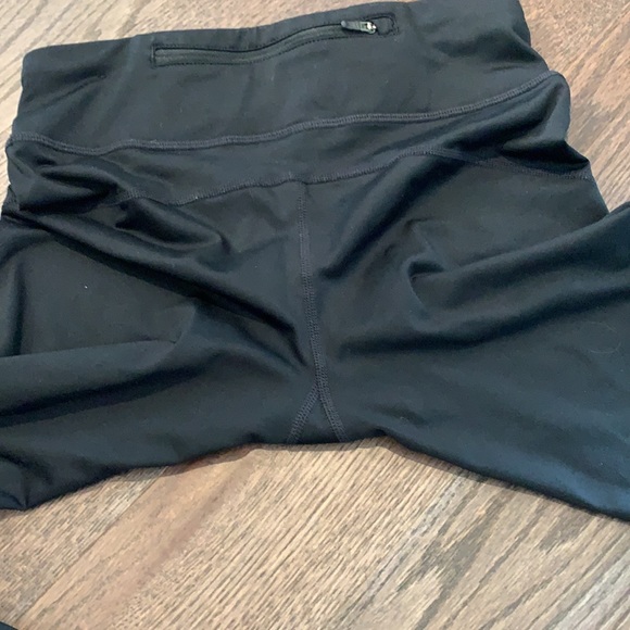NWOT Nike Dri Fit XS capris - Picture 5 of 7